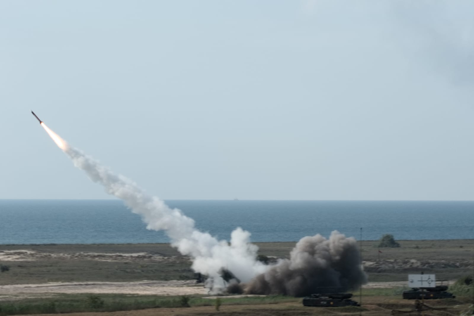 The Air Force Wants a $500K Missile. None Exist Yet.