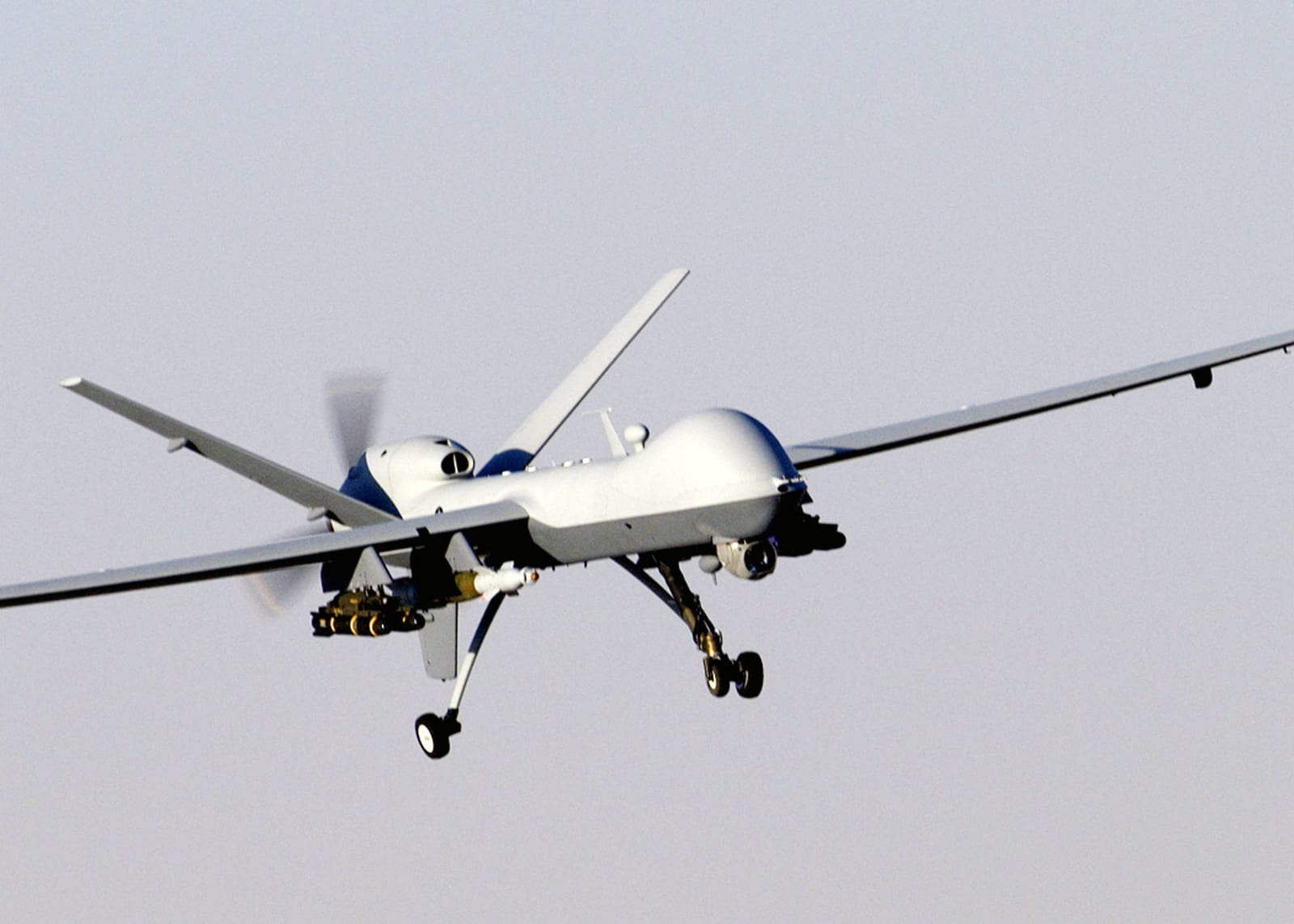 No US Drone Fills the Gap Between Munition and Reaper