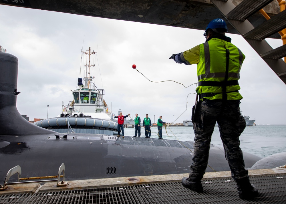 Australia Adds $3.2B to AUKUS Shipyard as Build Timeline Faces Scrutiny