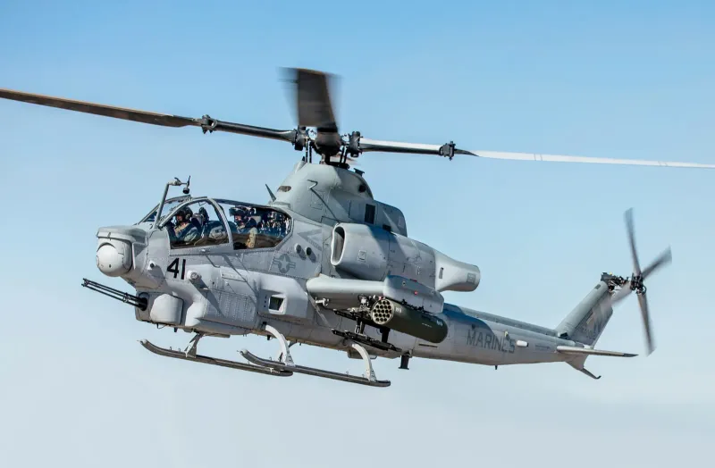 Bell AH-1Z Viper — view 1