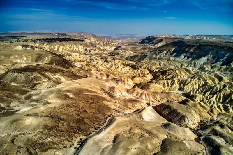 IWI Negev — view 1