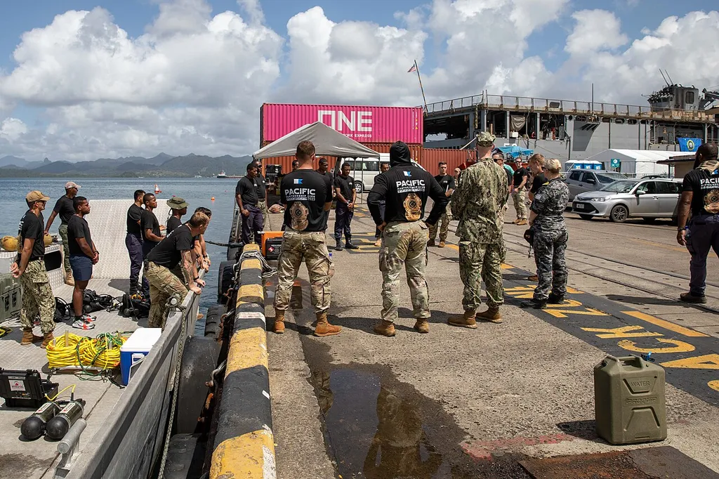 Pacific Partnership dive teams training together with the Republic of Fiji Military Forces in Suva, Fiji, illustrating the kind of allied Pacific security cooperation the new treaty formalizes