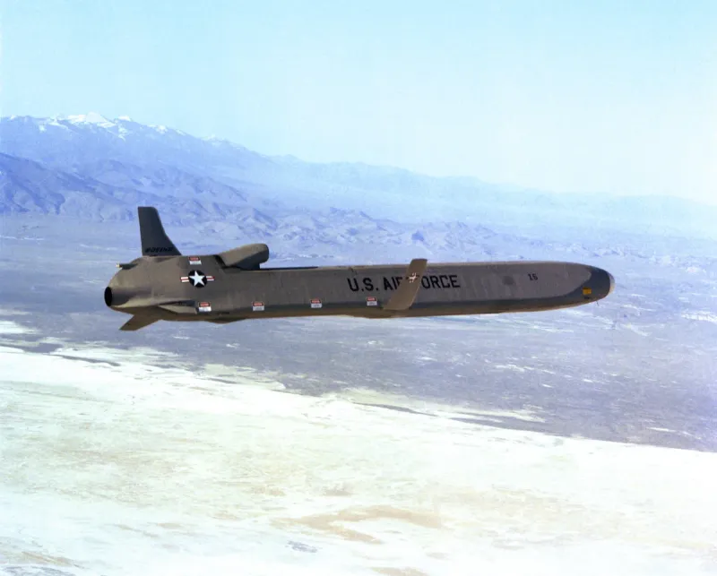 Boeing AGM-86 ALCM, view 1