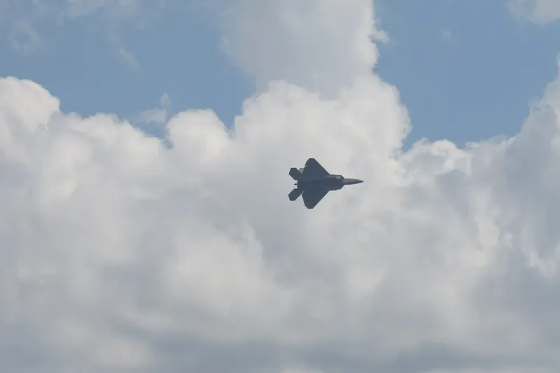 Lockheed Martin F-22A Raptor, view 6