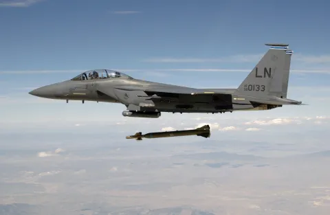 Raytheon (RTX) GBU-28