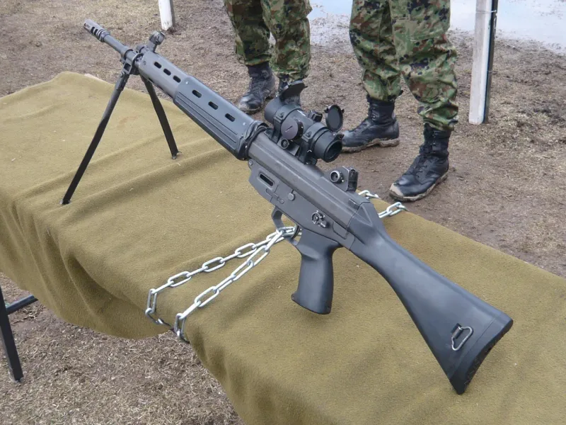 Howa Machinery Type 89, view 1
