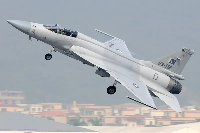 Pakistan Aeronautical Complex (PAC) JF-17 Thunder Block 3, view 1