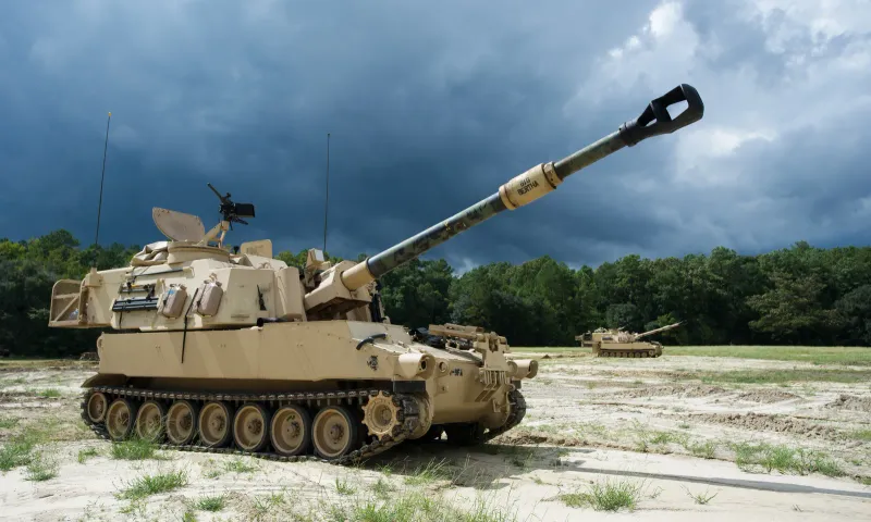 BAE Systems Inc. (US Land Systems) M109A7 Paladin, view 1
