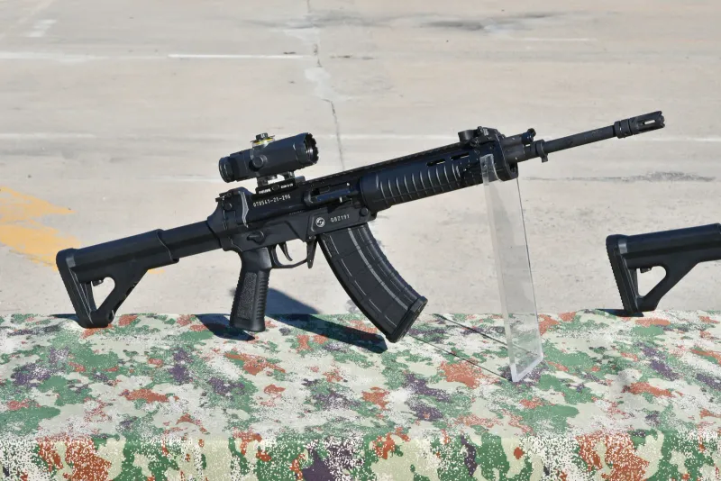 NORINCO QBZ-191, view 1