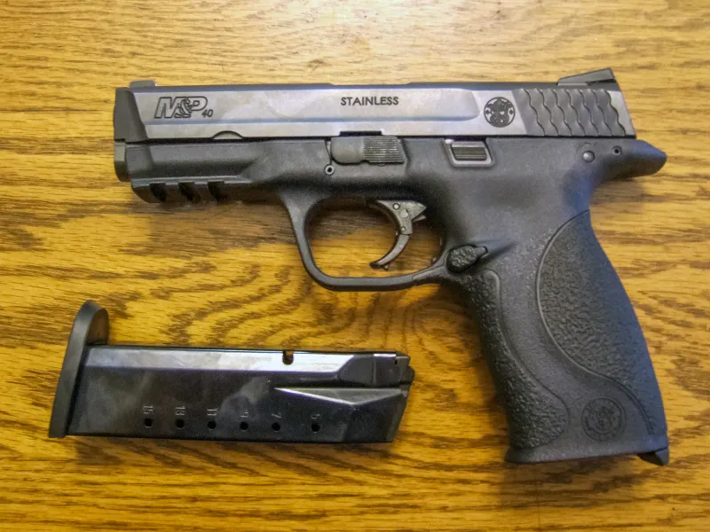 Smith & Wesson M&P9, view 1
