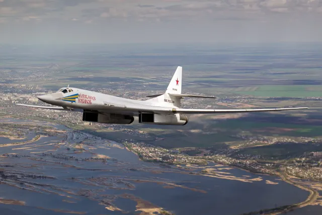 Tu-160