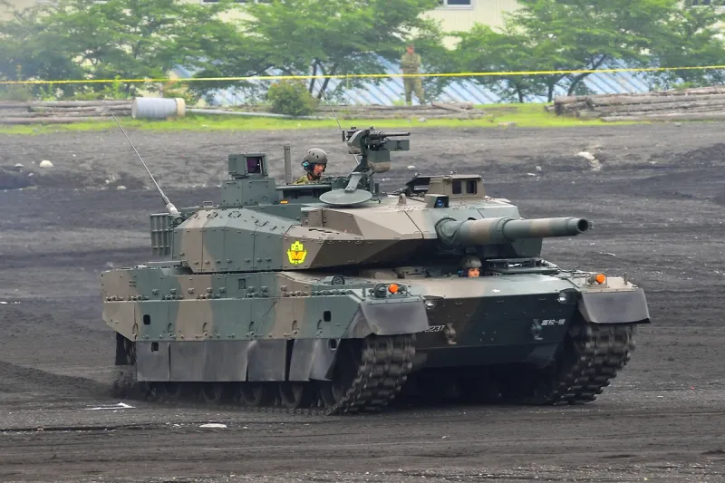 Japan Steel Works, Ltd. (JSW) Type 10 APFSDS, view 1