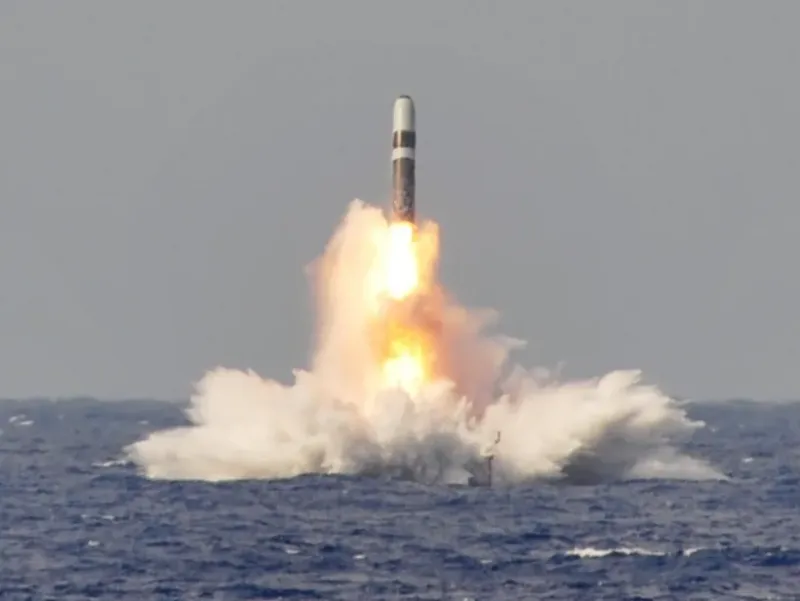 Lockheed Martin UGM-133A Trident II D5, view 1